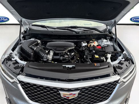 Used 2022 Cadillac XT6 Premium Luxury w/ Platinum Package image 35