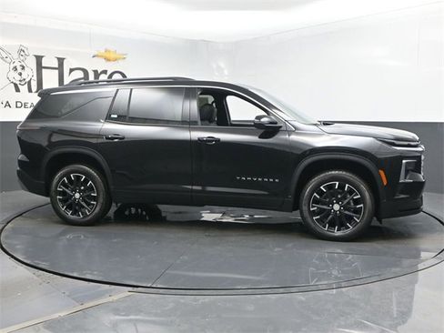 New 2026 Chevrolet Traverse LT image 1