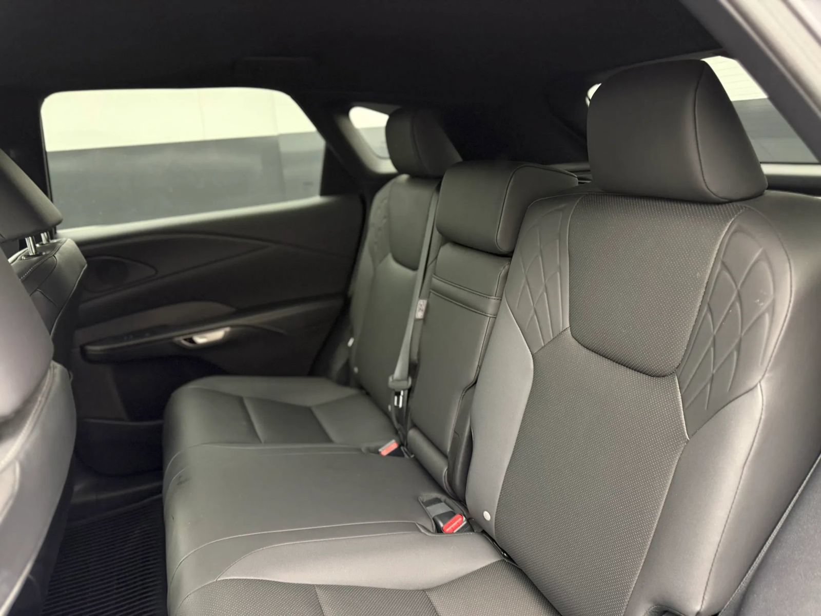 Used 2023 Lexus RX 350 Premium w/ Accessory Package AWD/4WD image 30