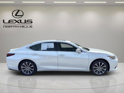 Used 2019 Lexus ES 350 w/ Premium Package FWD image 5