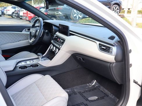 Used 2023 Genesis G70 3.3T w/ Sport Prestige Package RWD image 31