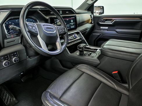 Used 2023 GMC Sierra 1500 Denali AWD/4WD image 13