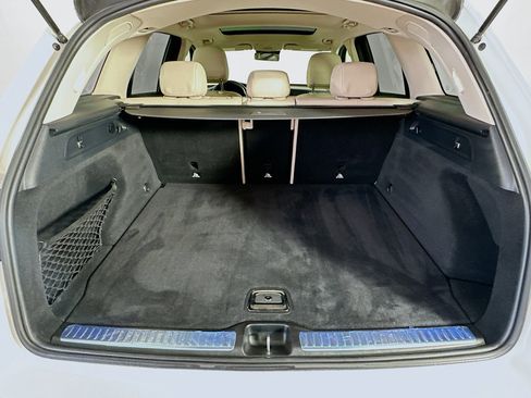 Used 2022 Mercedes-Benz GLC 300 4MATIC w/ Premium Package Lite image 28