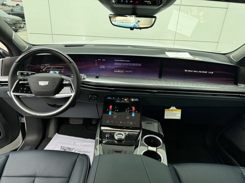 New 2025 Cadillac Escalade IQ Sport 2 w/ LPO, ONYX Package image 21