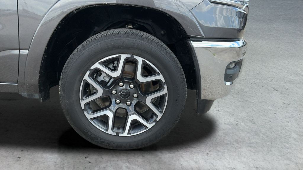 Used 2026 RAM 1500 Laramie AWD/4WD image 24