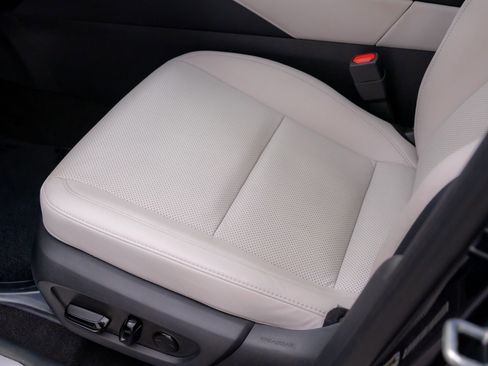 Used 2024 Lexus RX 350 Premium w/ Accessory Package (Z1) AWD/4WD image 15