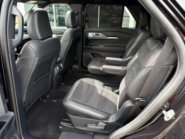 Used 2025 Ford Explorer ST AWD/4WD image 14