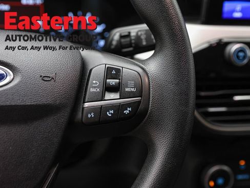 Used 2021 Ford Escape SE AWD/4WD image 15