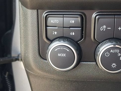Used 2022 Chevrolet Tahoe Z71 AWD/4WD image 23