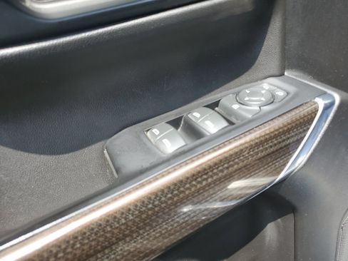 Used 2019 Chevrolet Silverado 1500 RST AWD/4WD image 21