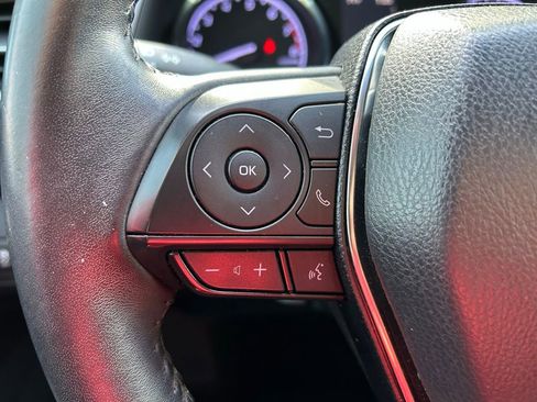 Used 2020 Toyota Camry SE image 20