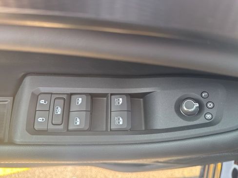 New 2025 Jeep Grand Cherokee L Laredo image 22