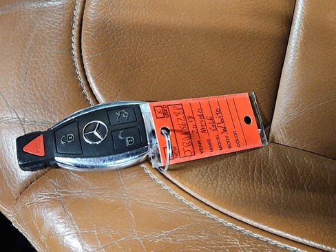 Used 2018 Mercedes-Benz GLE 350 4MATIC image 24