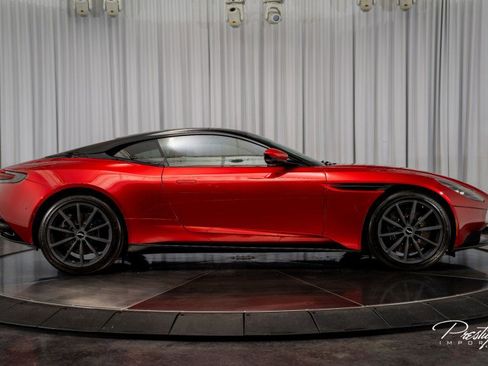 Used 2020 Aston Martin DB11 AMR image 22