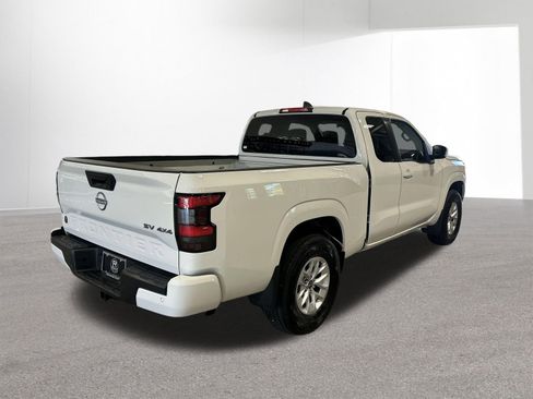 Certified 2024 Nissan Frontier SV w/ Technology Package AWD/4WD image 40