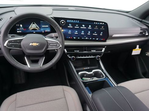 New 2026 Chevrolet Traverse LT image 12