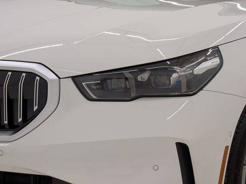 New 2026 BMW 530i w/ Premium Package RWD image 11