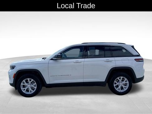 Used 2023 Jeep Grand Cherokee Limited image 2