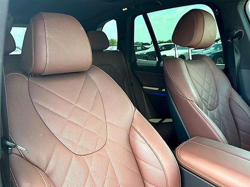 Certified 2025 BMW X5 xDrive50e w/ Premium Package AWD/4WD image 25