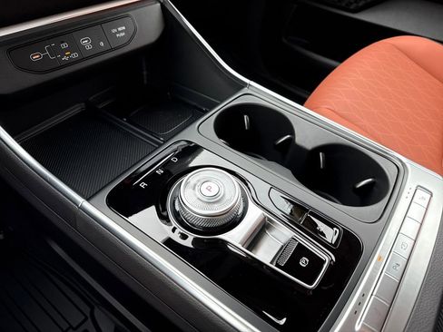 New 2026 Kia Carnival EX image 32