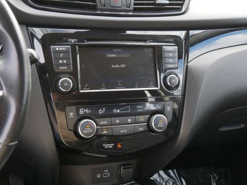 Used 2019 Nissan Rogue Sport SV w/ All-Weather Package image 19