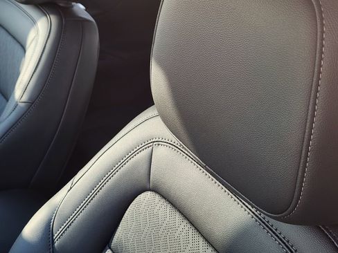 New 2026 Chevrolet Equinox LT w/ Convenience Package II image 16