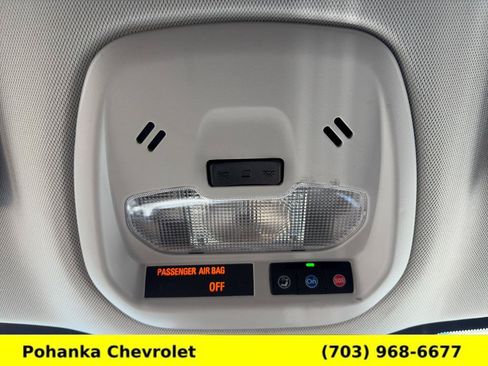 Used 2025 Chevrolet Trax LT FWD image 19