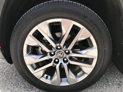 Certified 2023 Toyota RAV4 XLE Premium AWD/4WD image 11