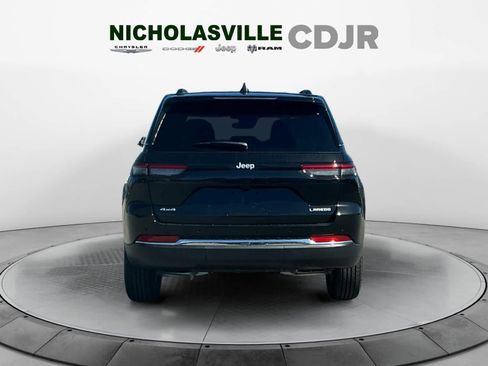 New 2025 Jeep Grand Cherokee Laredo w/ Luxury Tech Group I image 5