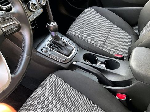 Used 2019 Hyundai Kona SEL image 14