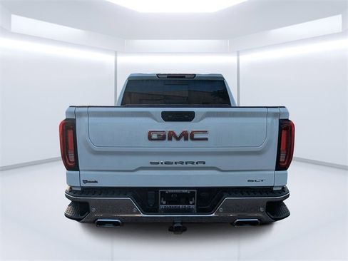 Used 2022 GMC Sierra 1500 SLT w/ SLT Premium Plus Package image 4