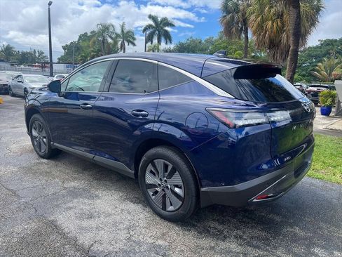 Used 2025 Nissan Murano SL AWD/4WD image 7
