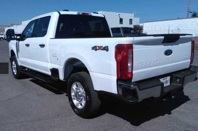 Used 2026 Ford F250 XLT AWD/4WD image 2