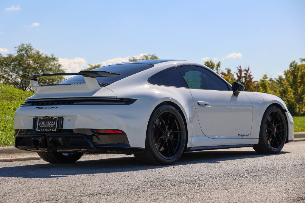 Certified 2026 Porsche 911 Carrera GTS RWD image 31