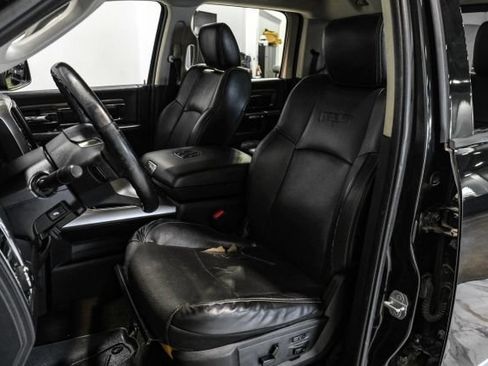 Used 2016 RAM 1500 Laramie w/ Convenience Group AWD/4WD image 30