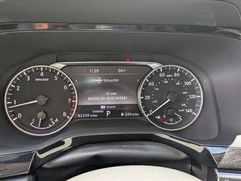 Used 2024 Nissan Pathfinder SL FWD image 11