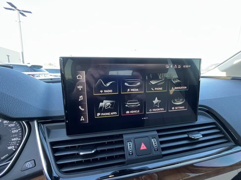 Used 2021 Audi Q5 Premium w/ Convenience Package image 24