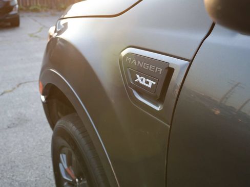 Used 2019 Ford Ranger XLT w/ Equipment Group 302A Luxury AWD/4WD image 10