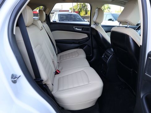 Used 2020 Ford Edge SEL w/ Convenience Package FWD image 15