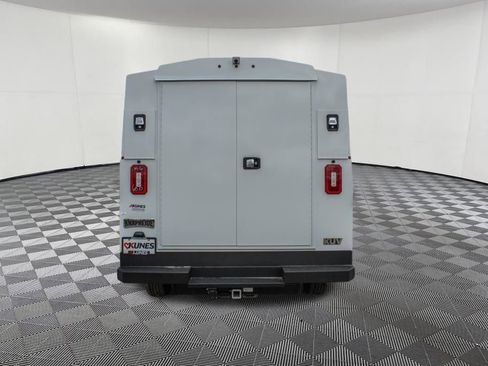 New 2025 Ford E-350 and Econoline 350 Super Duty w/ Power Equipment Group RWD image 6