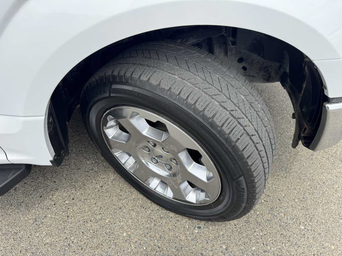 Used 2015 Ford F150 XLT RWD image 36