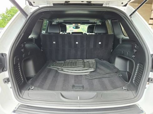 Used 2021 Jeep Grand Cherokee Limited AWD/4WD image 9