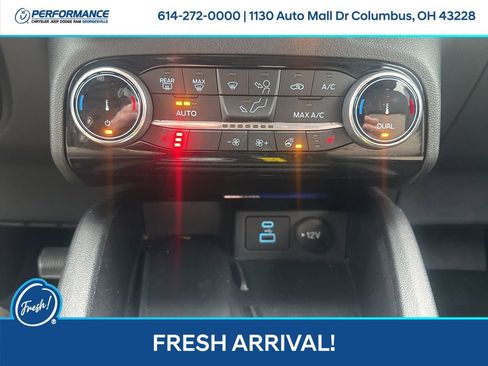 Used 2022 Ford Escape Titanium w/ Titanium Elite Package image 18