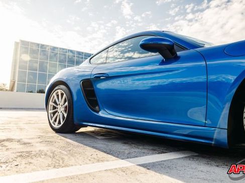 Used 2017 Porsche 718 Cayman S image 27