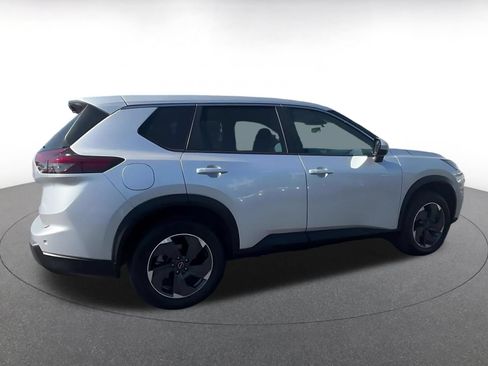 Used 2025 Nissan Rogue SV AWD/4WD image 15