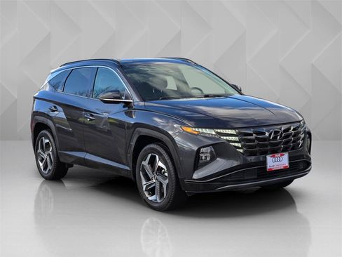 Used 2022 Hyundai Tucson Limited w/ Winter Package image 8