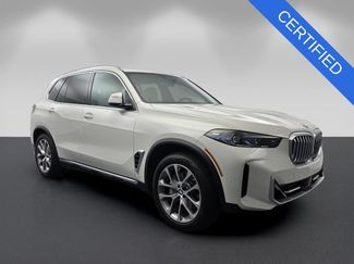 Used 2024 BMW X5 sDrive40i w/ Premium Package RWD video 1