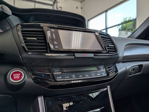 Used 2016 Honda Accord EX-L image 19