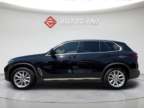 Used 2022 BMW X5 xDrive40i w/ Climate Comfort Package AWD/4WD image 3