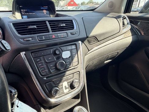 Used 2015 Buick Encore Convenience FWD image 12